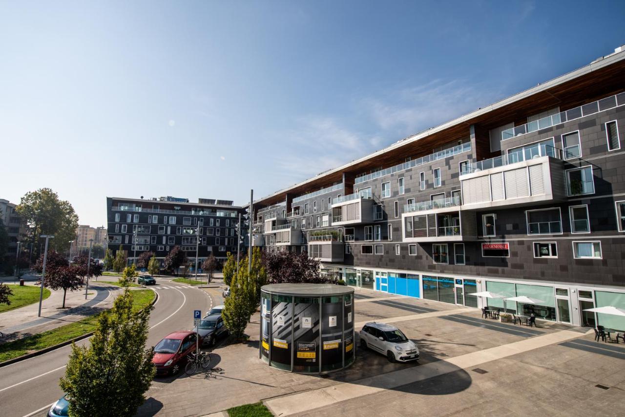 パルマ350 M Dalla Stazione L Parcheggio Free L Nova Loftアパートメント エクステリア 写真