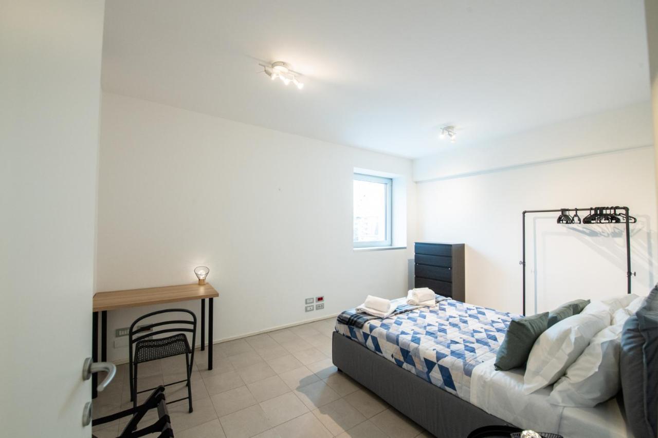 パルマ350 M Dalla Stazione L Parcheggio Free L Nova Loftアパートメント エクステリア 写真